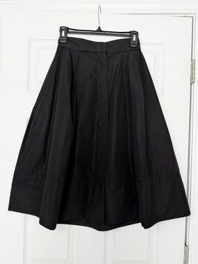 LV Louis Vuitton Size 36 • Black Knee Length Designer Skirt.
